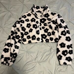 DOLLS KILL size S Black and White Floral Fleece Jacket